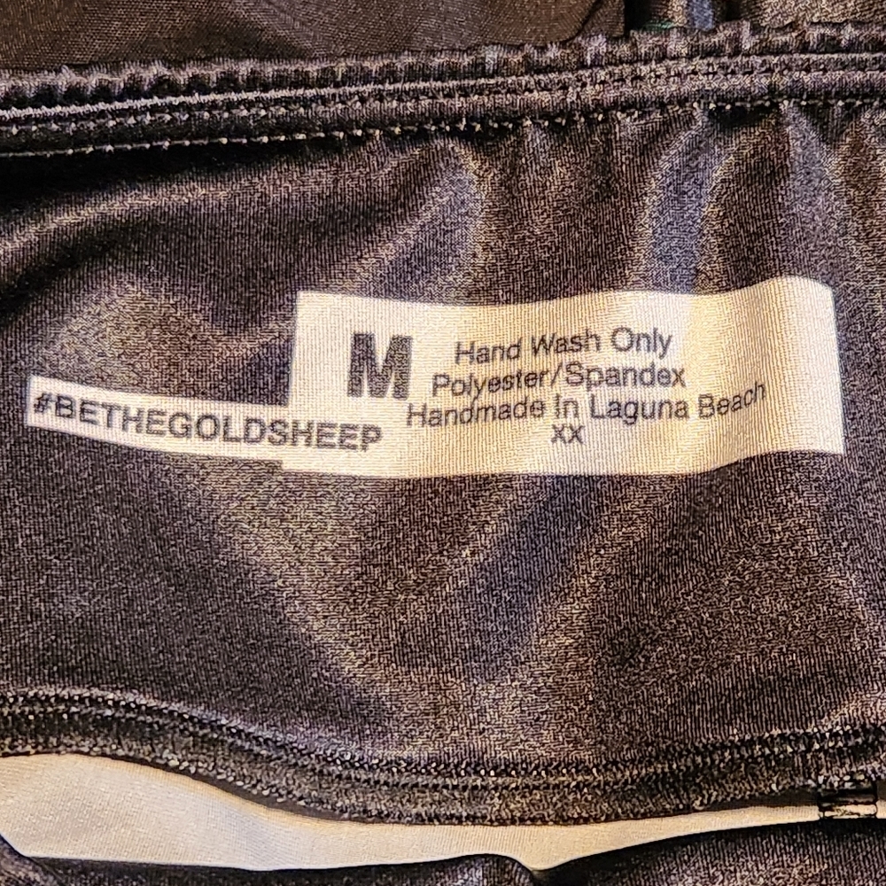 GOLDSHEEP Black Volleyball Leggings with Colorful Stripes Size M - Picture 6 of 6